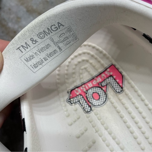 L.O.L. Surprise!™ x Crocs Classic Diva Clog Junior 5 - Picture 4 of 11